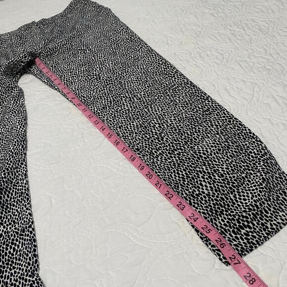 Theory Silk Animal Print Cuffed Ankle Crop Pants Women’s Size 4 Business Career - Picture 8 of 12